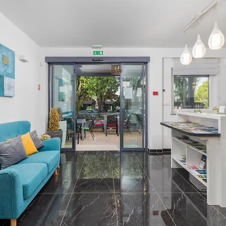 Stunning In With Wifi Apartament *